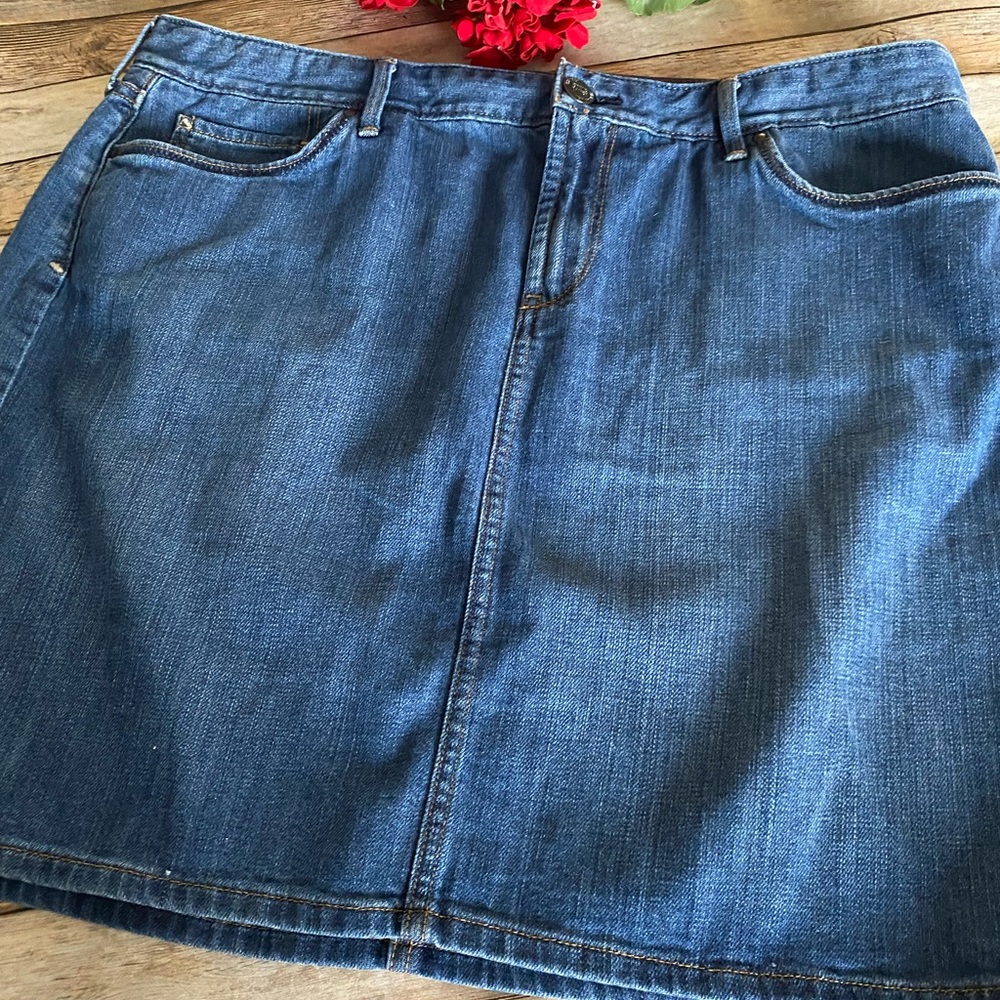 Eddie Bauer Straight Jean Skirt Size 14
